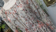 Load image into Gallery viewer, Kate &amp; Lily Farmhouse Floral Ruffle Rouched Dress sz8/SM-MD
