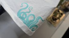 Load image into Gallery viewer, Ocean Drip Octopus &amp; Anchor Glitter Tank Top XS NEW
