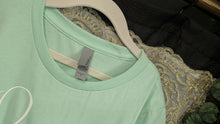Load image into Gallery viewer, Men's Ocean Drip Mint Octopus T-Shirt SM NWT
