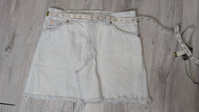 Load image into Gallery viewer, Levi's Vintage Orange Tab Cotton Denim Jean Skirt sz32
