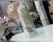 Load image into Gallery viewer, 3&quot; Angel Aura Howlite Crystal Obelisk Pillar Tower
