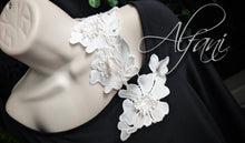 Load image into Gallery viewer, Alfani Black Open Shoulder Floral Trim Top XL
