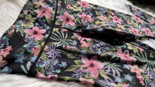 Load image into Gallery viewer, Floral Tropical Leggings 2pc MD-LG
