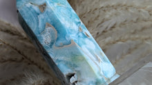 Load image into Gallery viewer, 3&quot; Caribbean Calcite Crystal Tower
