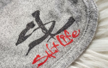 Load image into Gallery viewer, Salt Life Mermaid Vinyl Decal Pressed Shorts LG
