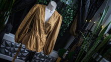 Load image into Gallery viewer, Banana Republic Tan Long Sleeve Blouse Top SM-MD

