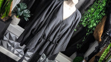 Load image into Gallery viewer, Monroe &amp; Main Black Kimono Wrap Blouse XL

