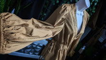 Load image into Gallery viewer, Banana Republic Tan Long Sleeve Blouse Top SM-MD
