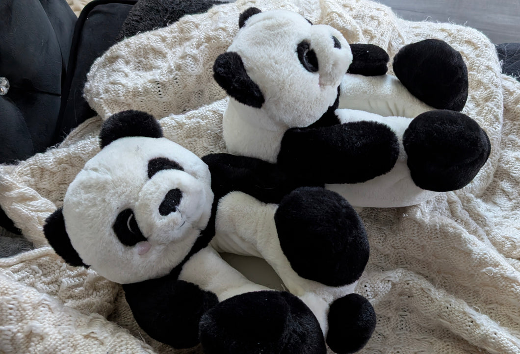 Faux Fur Panda Slippers sz8-9