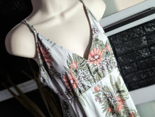 Load image into Gallery viewer, Floral Hi-Low V-Neck Ruffled Dress XL
