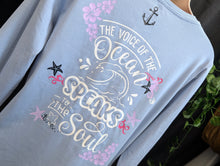 Load image into Gallery viewer, Ocean Drip Blue Coastal Long Sleeve Top MD

