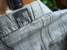 Load image into Gallery viewer, Men&#39;s Grey &amp; Black Oxygen Button Down Shirt XXL
