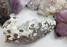 Load image into Gallery viewer, 3&quot; Green Apophyllite Heulandite Crystal Cluster
