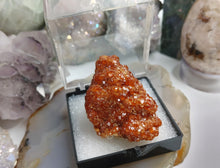Load image into Gallery viewer, 1.5&quot; Rare Fujian Province of China Garnet Crystal in Display Case
