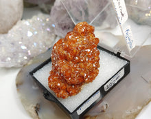 Load image into Gallery viewer, 1.5&quot; Rare Fujian Province of China Garnet Crystal in Display Case
