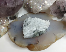 Load image into Gallery viewer, 2.5&quot; Bulgarian Quartz Crystal Cluster
