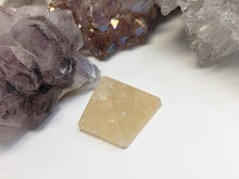 Load image into Gallery viewer, 1&quot; Rainbow Shean Honey Calcite Crystal Pyramid
