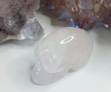 Load image into Gallery viewer, 1.5&quot; Shean Rose Quartz Crystal Mini Skull
