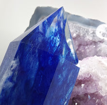 Load image into Gallery viewer, 10.5&quot; Volcano Smelt Quartz Crystal Pillar Tower
