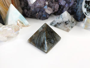 1.5" Labradorite Flash Crystal Pyramid