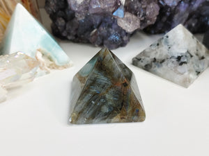 1.5" Labradorite Flash Crystal Pyramid