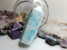 Load image into Gallery viewer, 4&quot; Caribbean Calcite Crystal Pillar Tower
