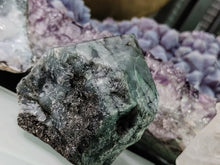 Load image into Gallery viewer, 3&quot; Emerald &amp; Mica Crystal Point
