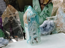 Load image into Gallery viewer, 3&quot; Caribbean Calcite Crystal Pillar Tower
